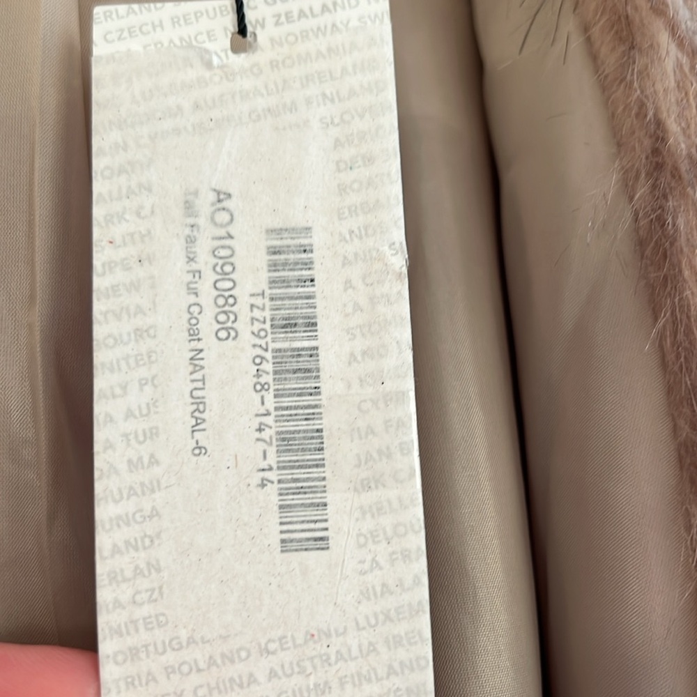 Boohoo Faux fur coat Tall womens size 2 NWT brown/cream - Picture 7 of 8